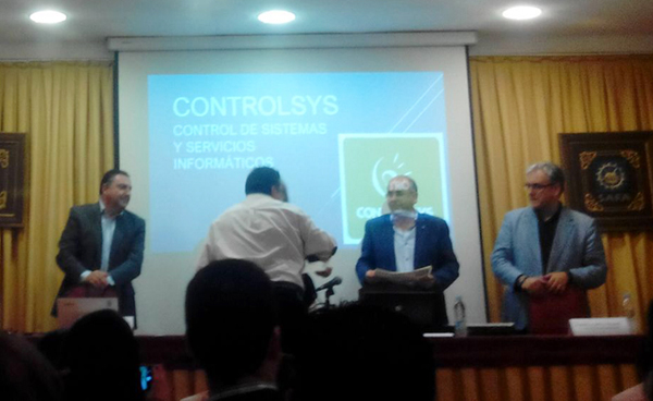 Otorgan a Controlsys un diploma como reconocimiento a su labor en el proyecto de la FP Dual de la Fundación SAFA